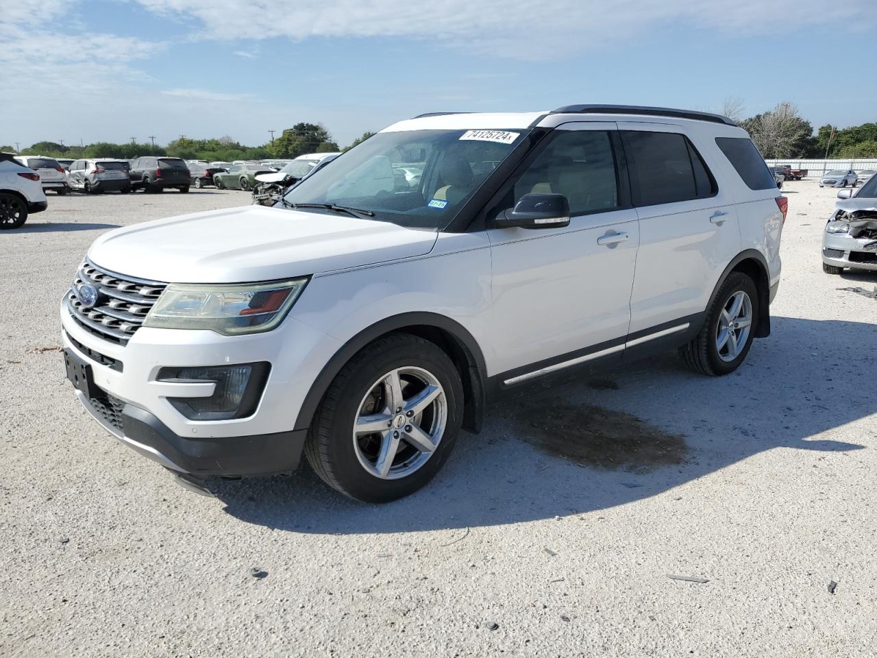 VIN 1FM5K8DH9GGA50018 2016 FORD EXPLORER no.1