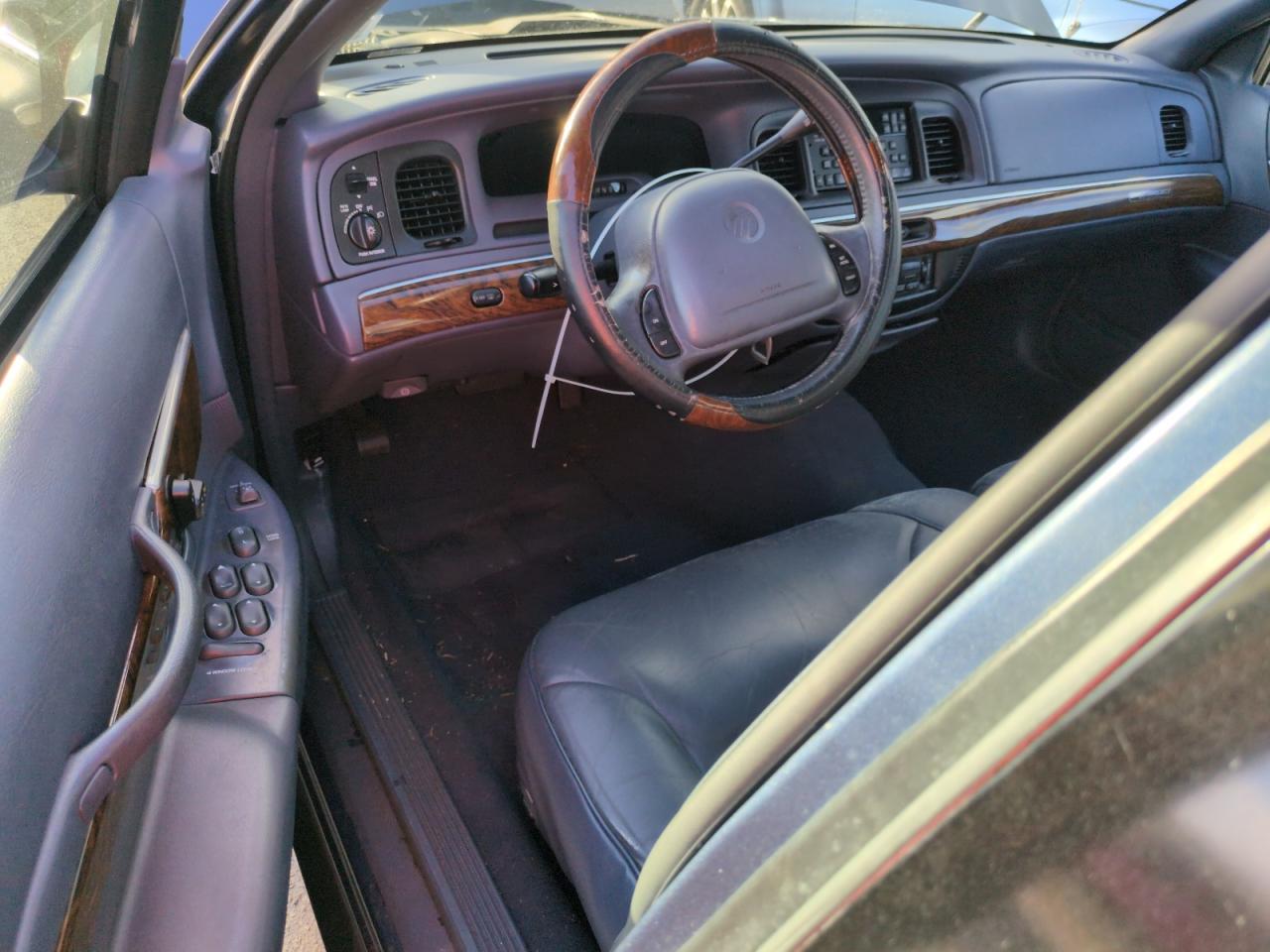 1998 Mercury Grand Marquis Ls VIN: 2MEFM75W7WX646133 Lot: 75902954