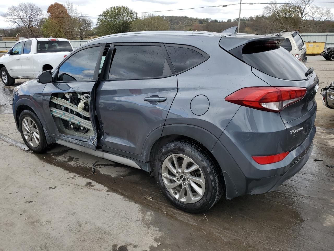 2018 Hyundai Tucson - Image 2
