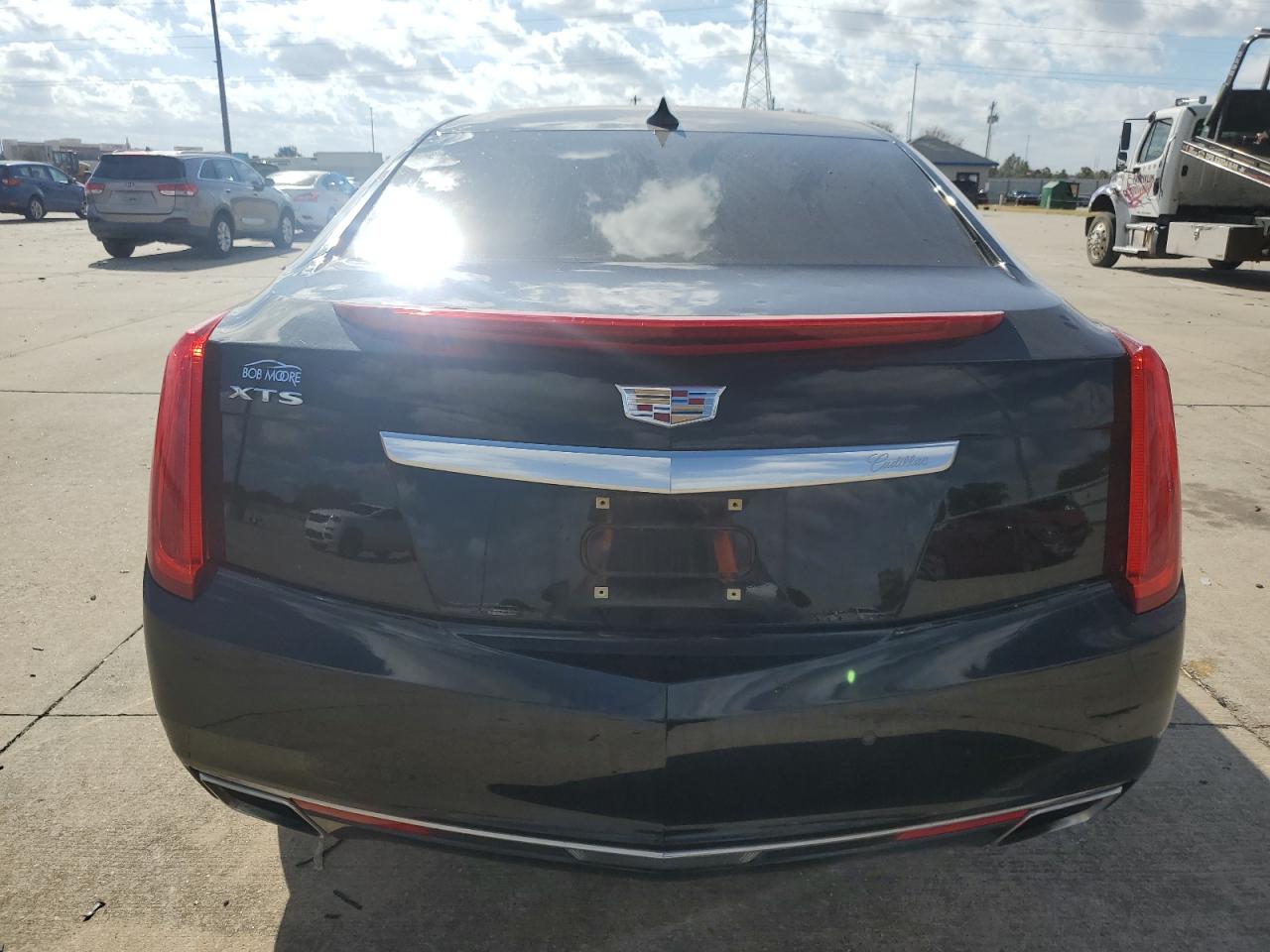 2017 Cadillac XTS - Image 6