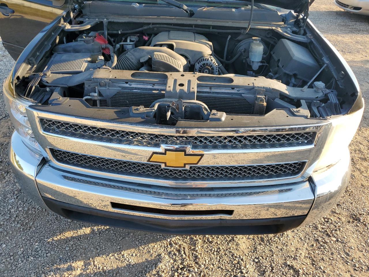 2012 Chevrolet Silverado - Image 11