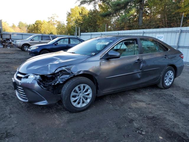 Седани TOYOTA CAMRY 2017 Сірий