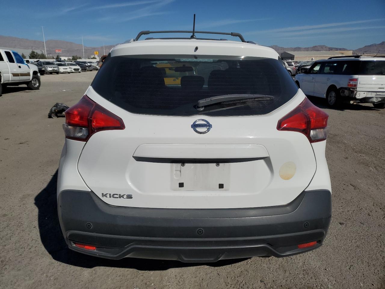 2018 Nissan Kicks S VIN: 3N1CP5CU6JL546796 Lot: 77178144