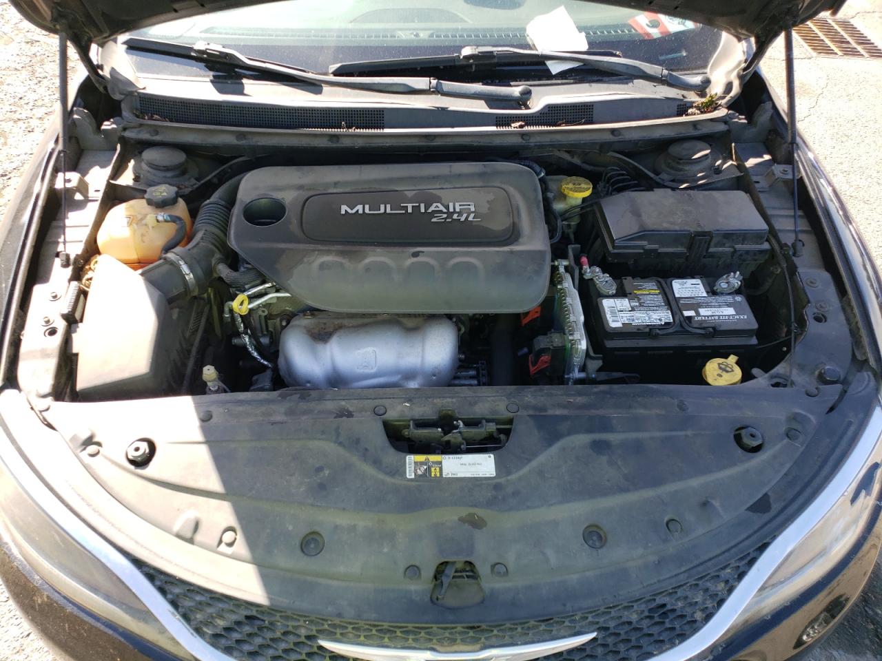 2015 Chrysler 200 Limited VIN: 1C3CCCAB1FN689052 Lot: 72826464