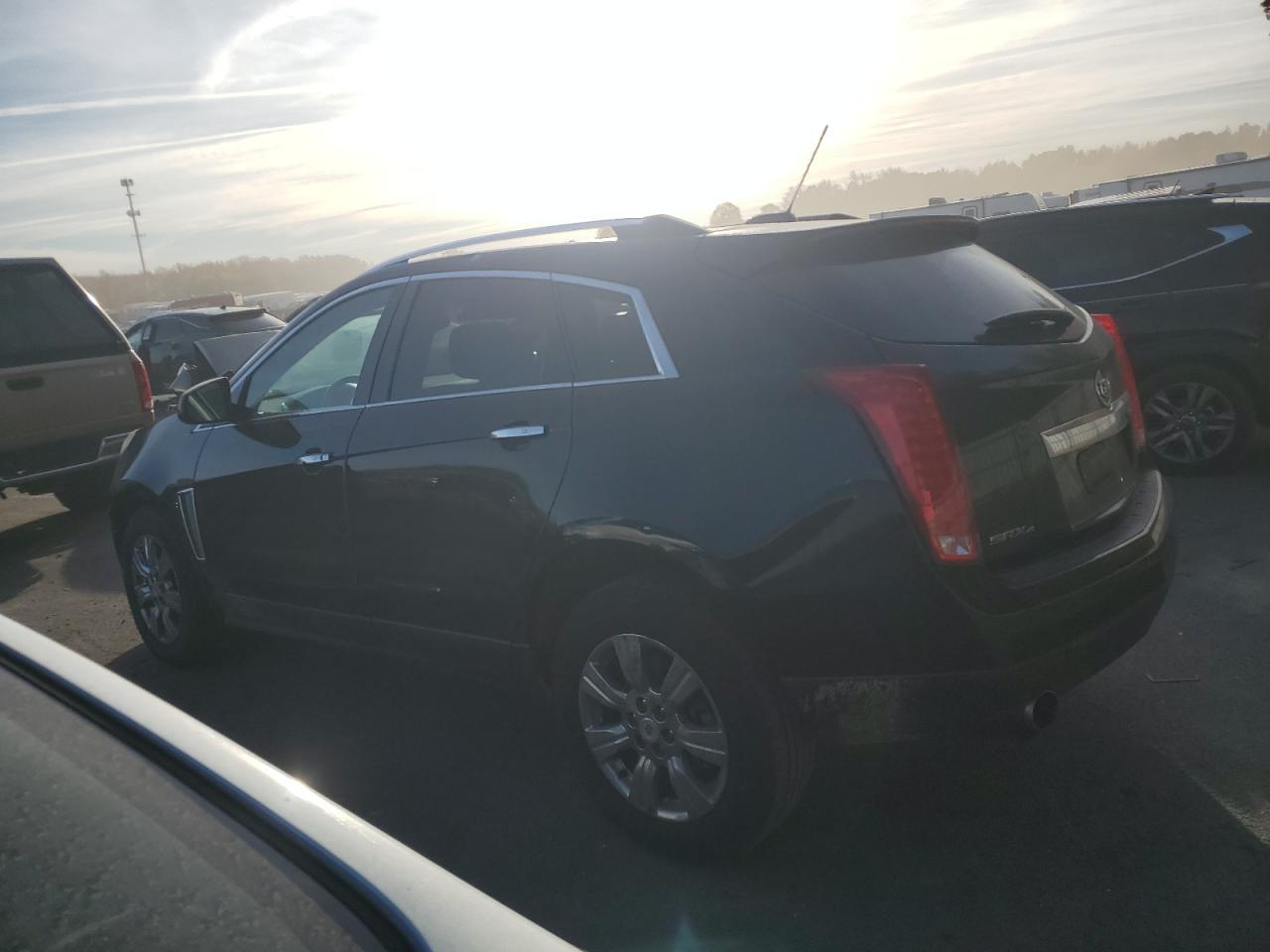 VIN 3GYFNEE30FS637946 2015 CADILLAC SRX no.2