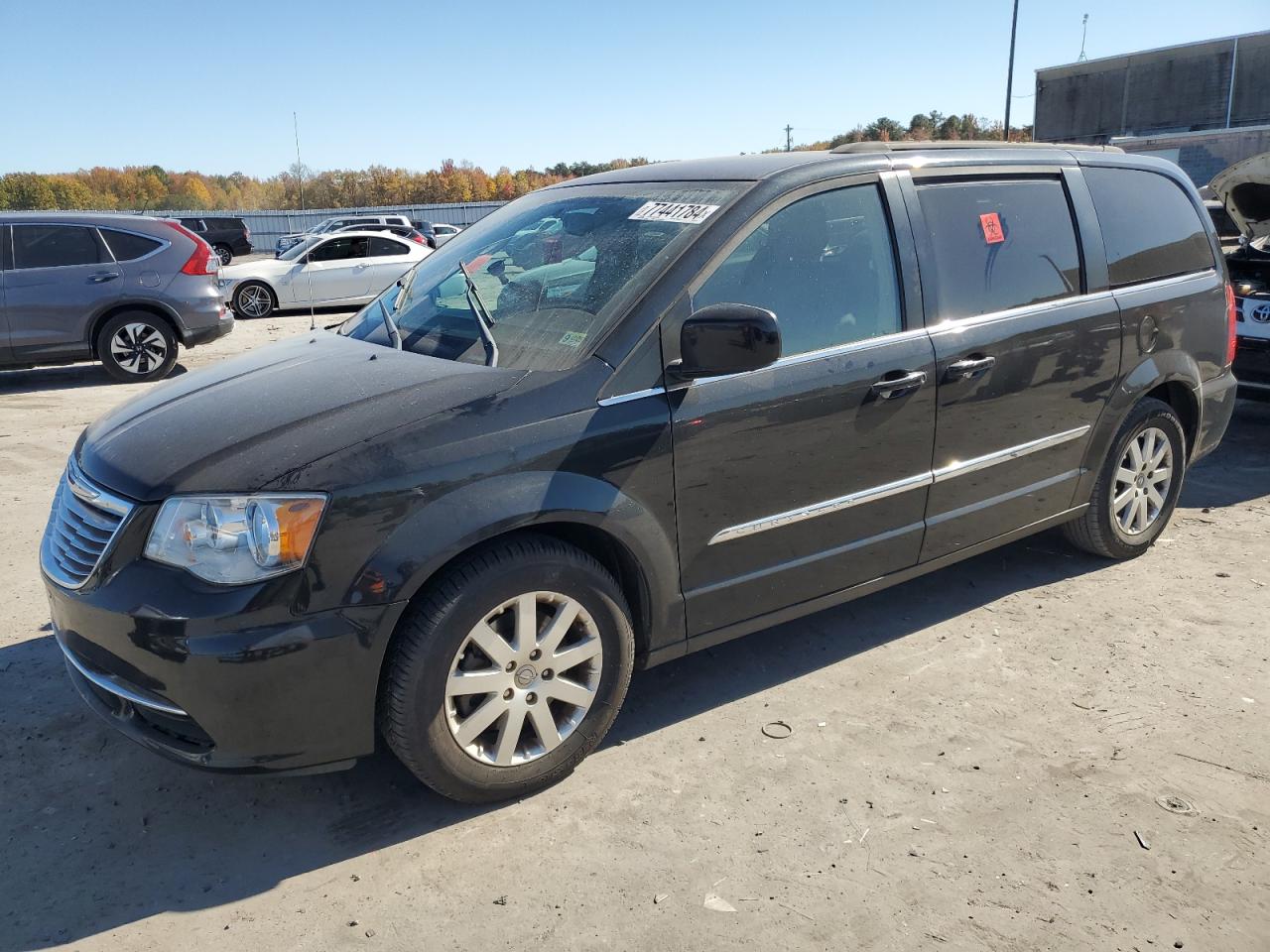 2016 Chrysler Town & Country - Image 1