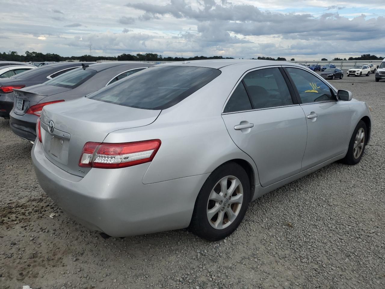 2011 Toyota Camry - Image 3