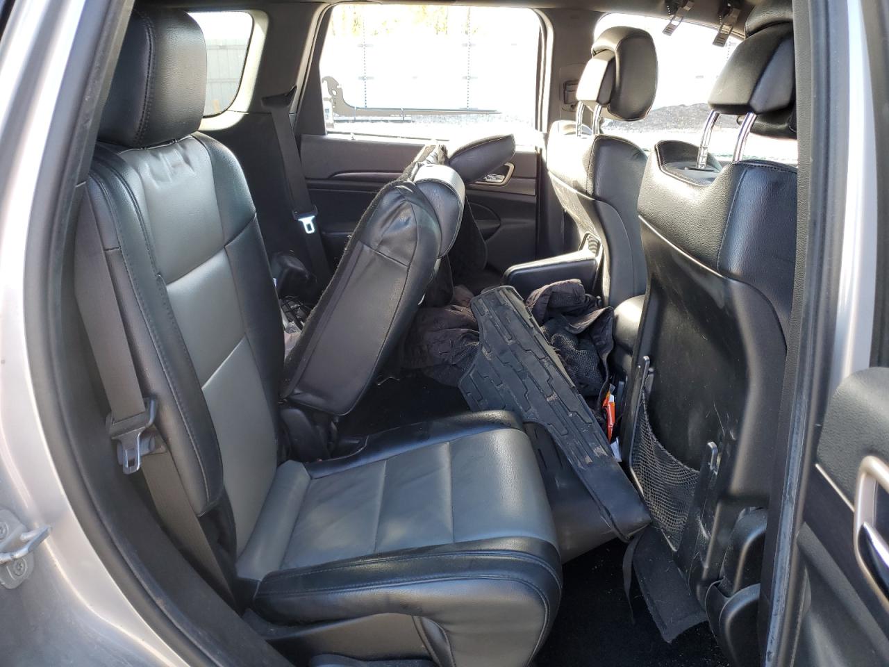 2014 Jeep Grand Cherokee - Image 10