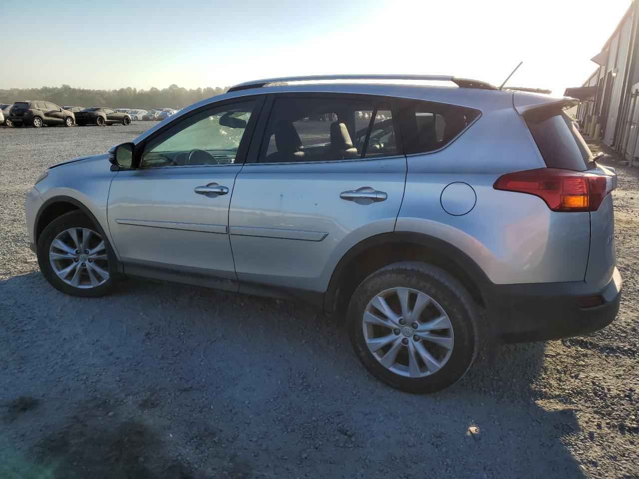 2014 Toyota RAV 4 - Image 2