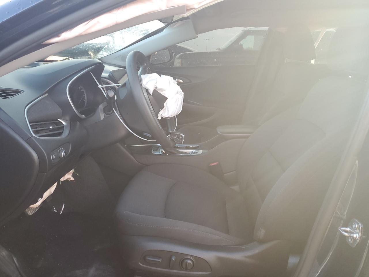 2022 Chevrolet Malibu - Image 7