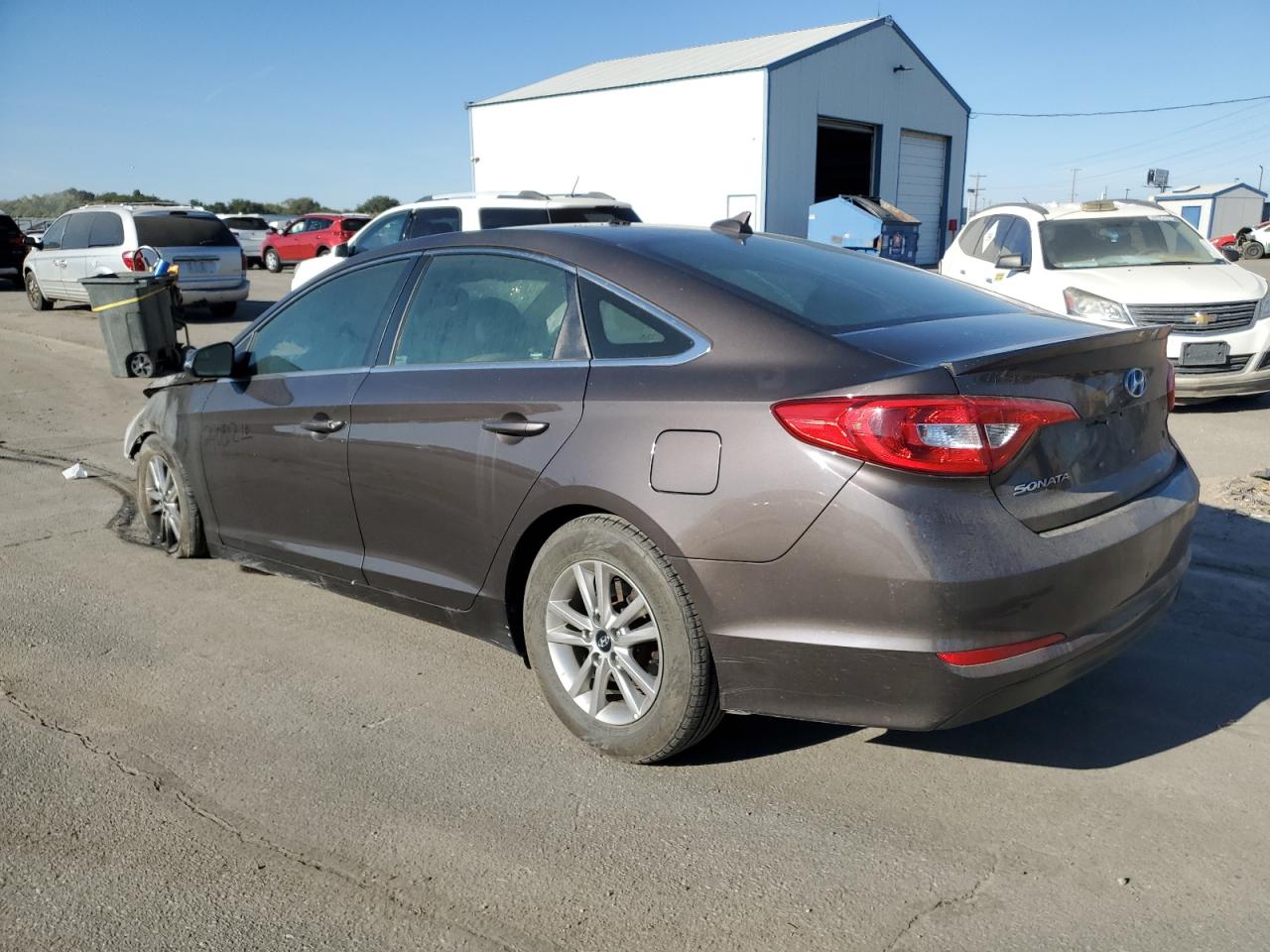 2016 Hyundai Sonata - Image 2