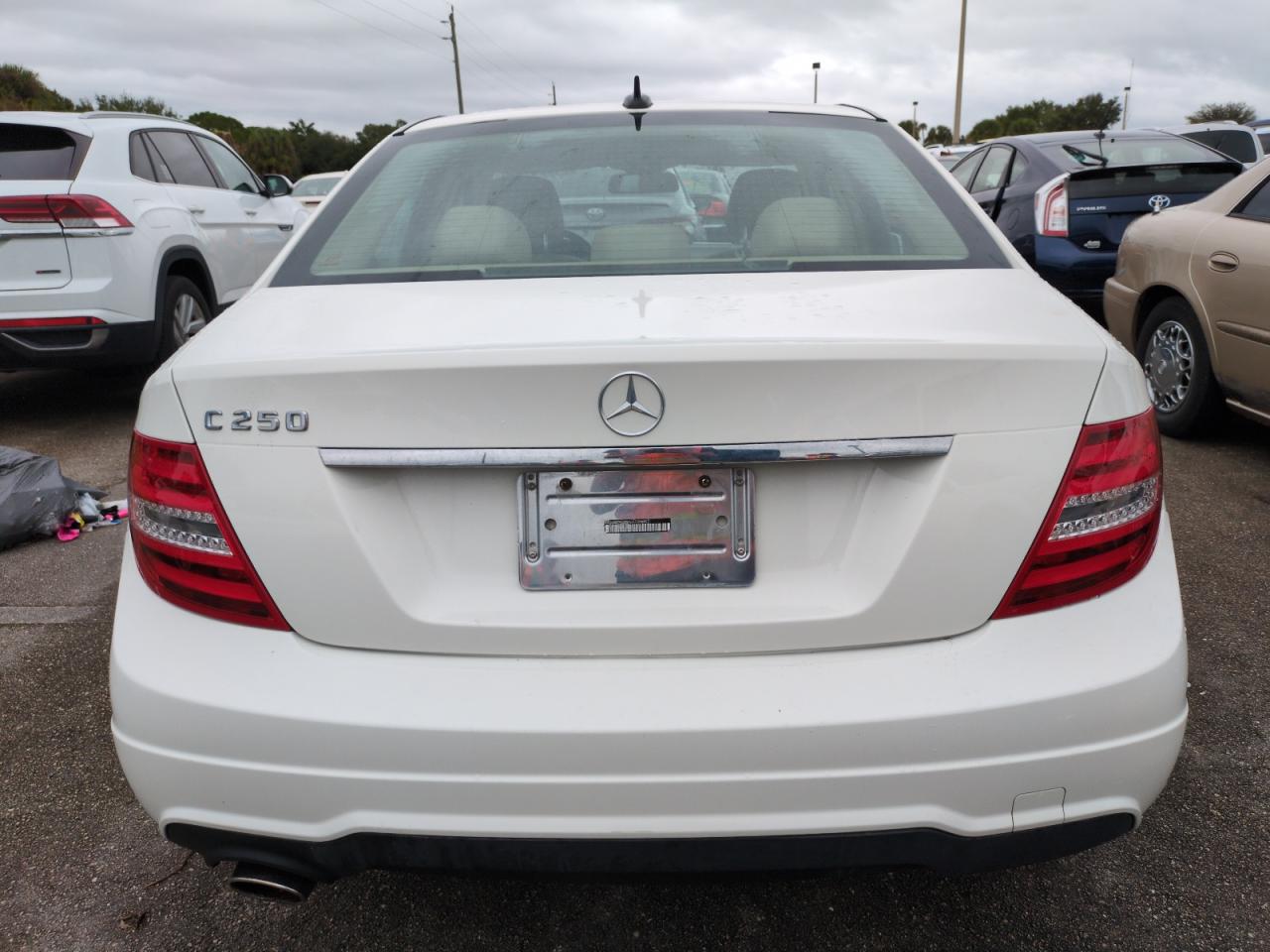 WDDGF4HB6CA644679 2012 Mercedes-Benz C 250