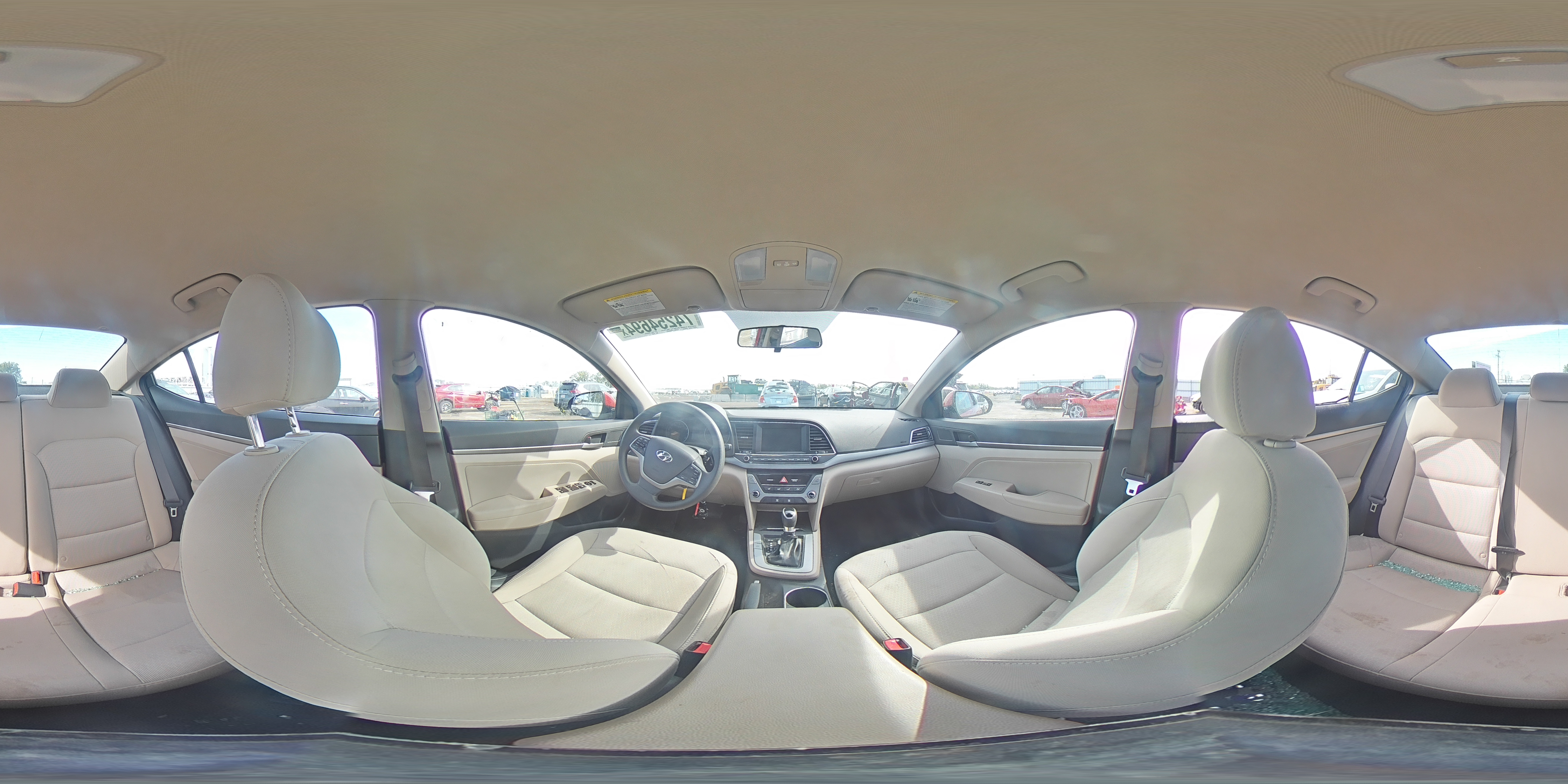 2017 Hyundai Elantra - Image 13