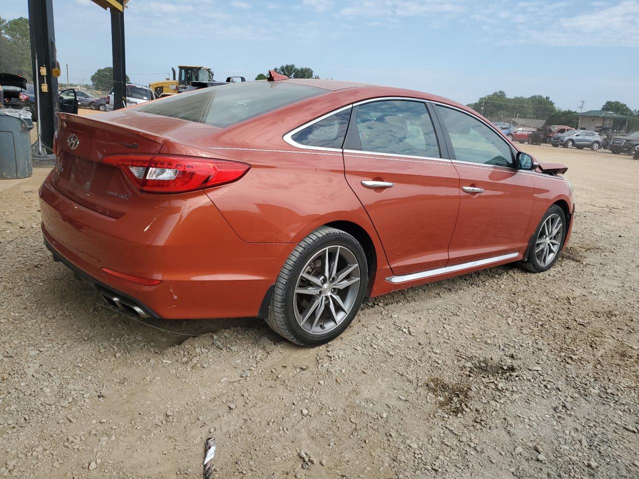2015 Hyundai Sonata - Image 3