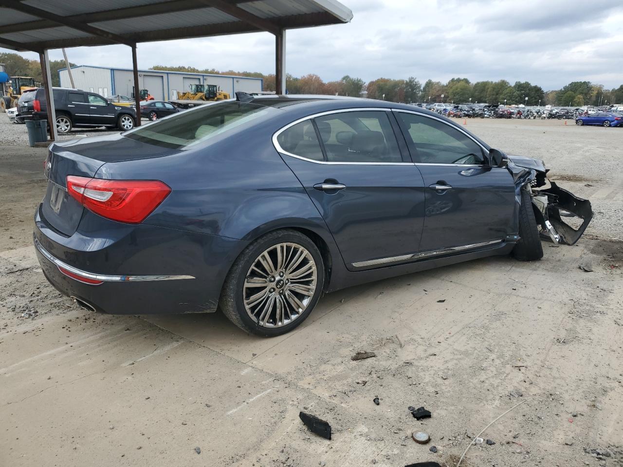 2014 Kia Cadenza - Image 3