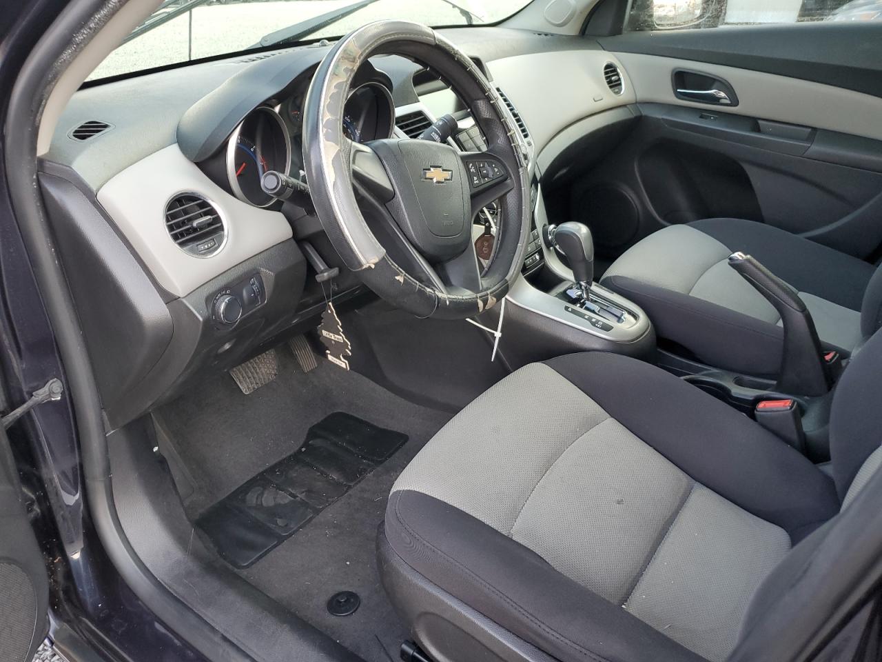 2014 Chevrolet Cruze - Image 7