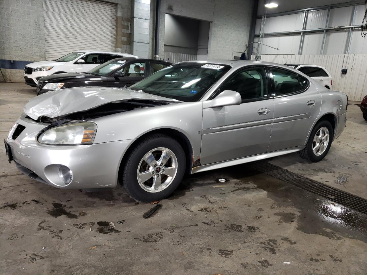 2006 Pontiac Grand Prix - Image 1