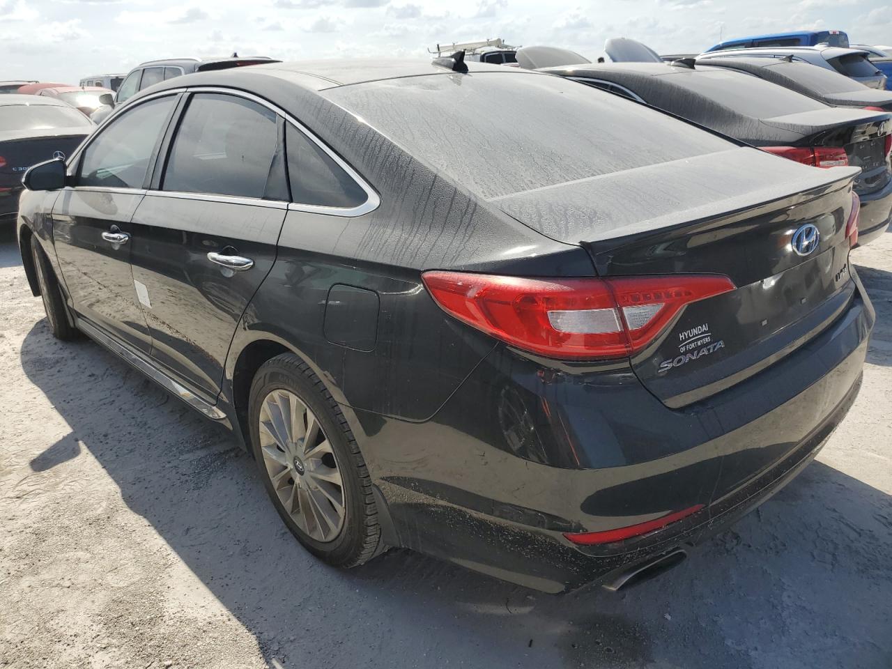 2015 Hyundai Sonata - Image 2