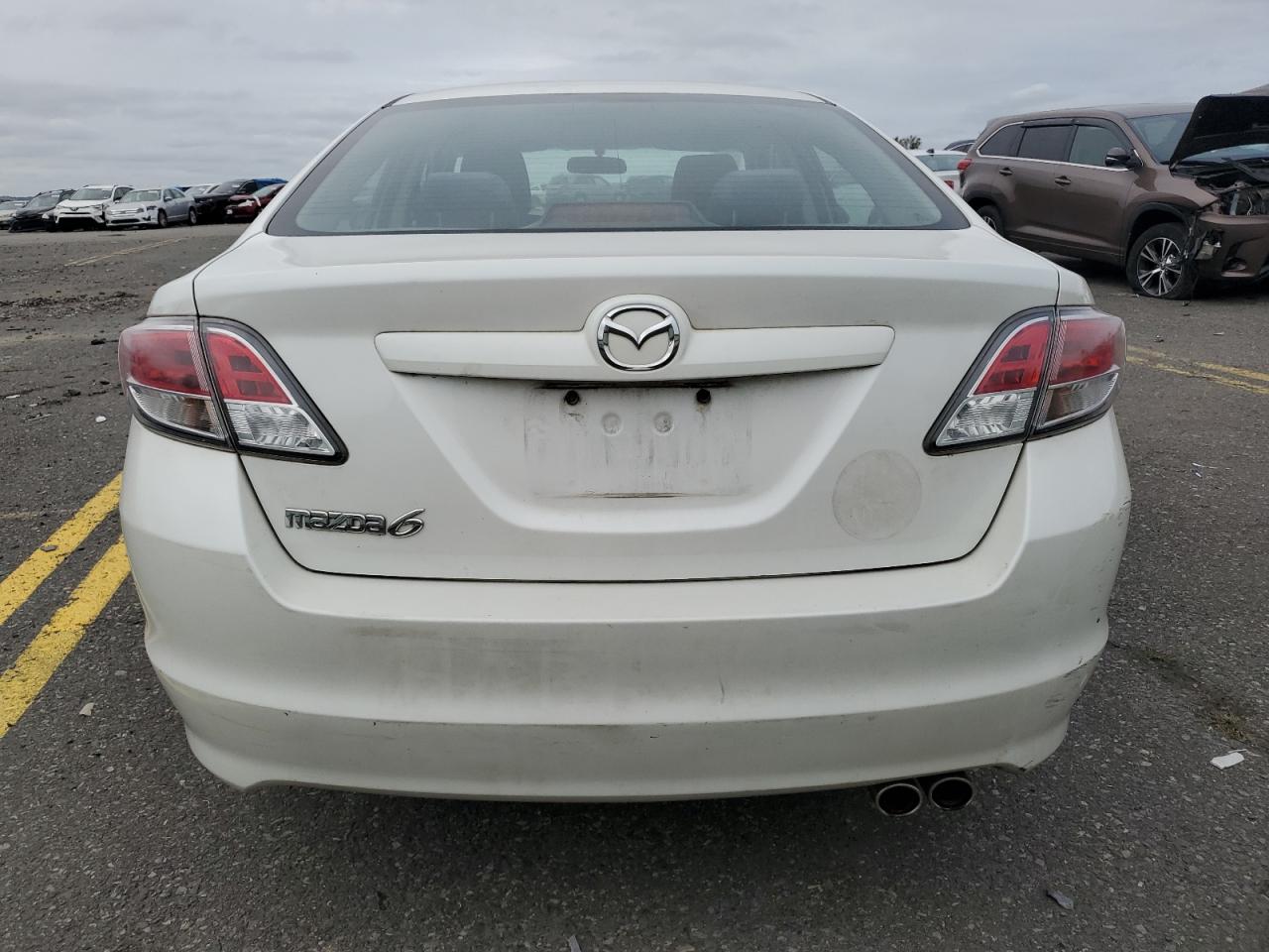 1YVHZ8BH8B5M24309 2011 Mazda 6 I