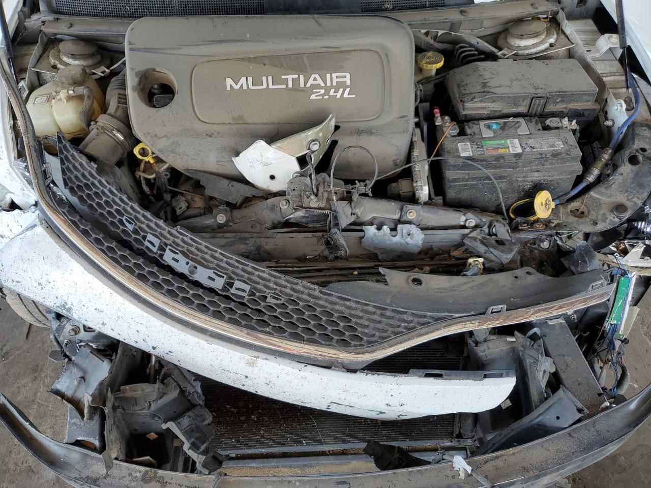 2015 Chrysler 200 Limited VIN: 1C3CCCAB5FN696960 Lot: 73930374