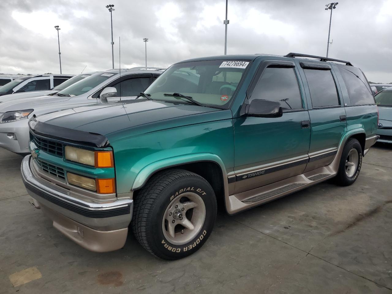 1998 Chevrolet Tahoe C1500 VIN: 1GNEC13RXWR115648 Lot: 74276694