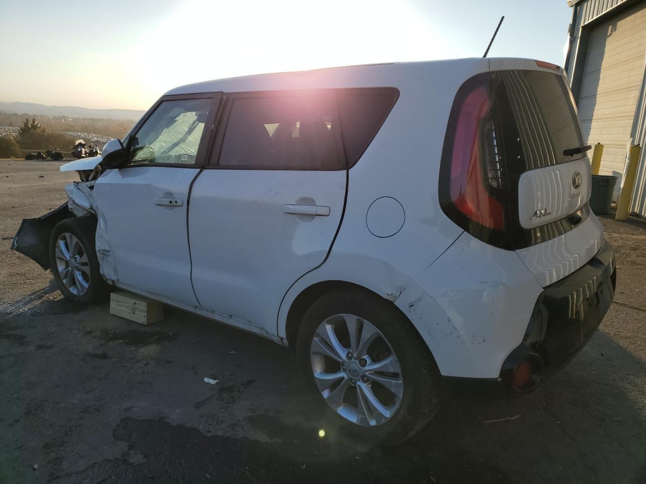 2016 Kia Soul - Image 2