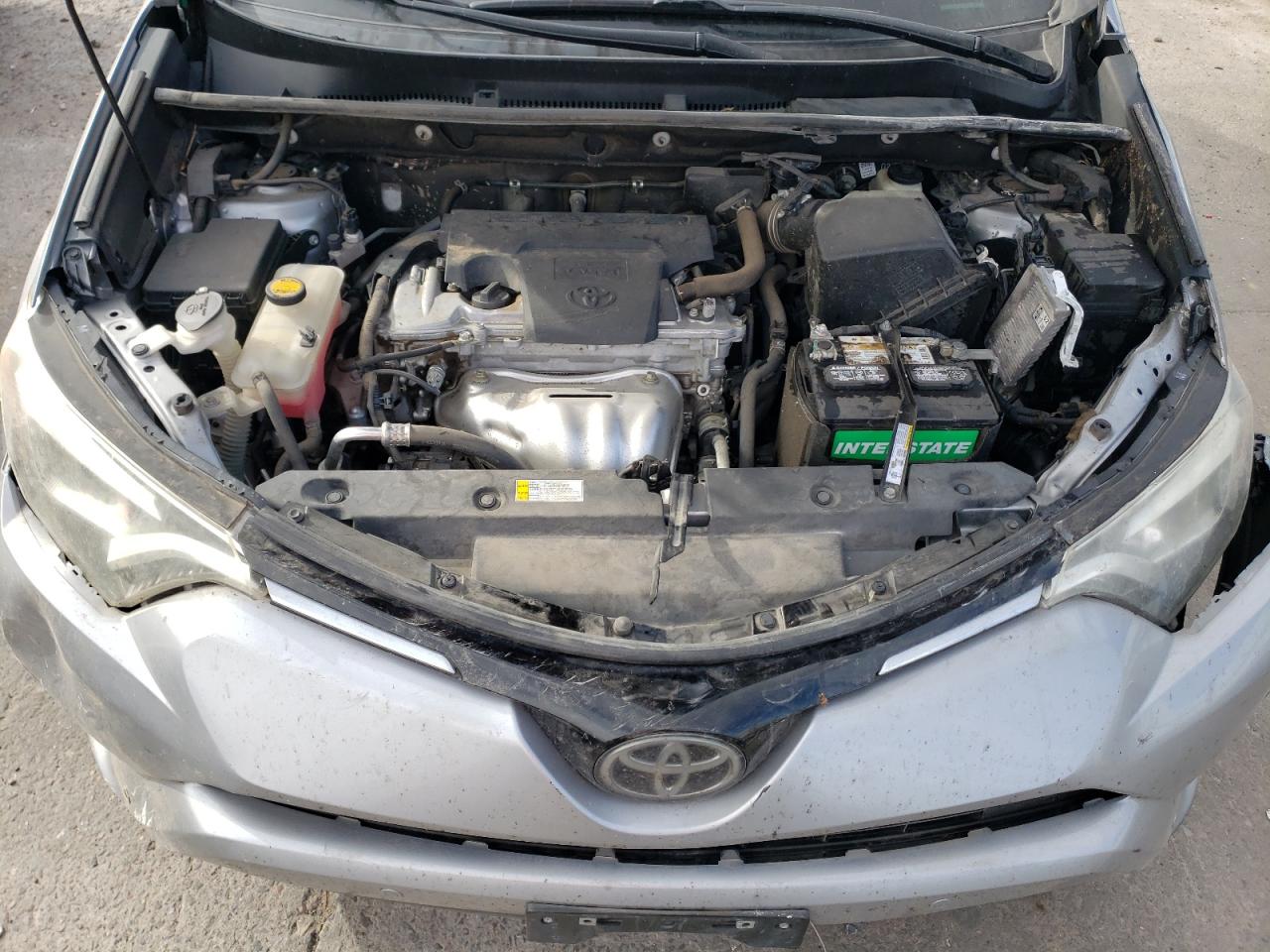 2016 Toyota RAV 4 - Image 12