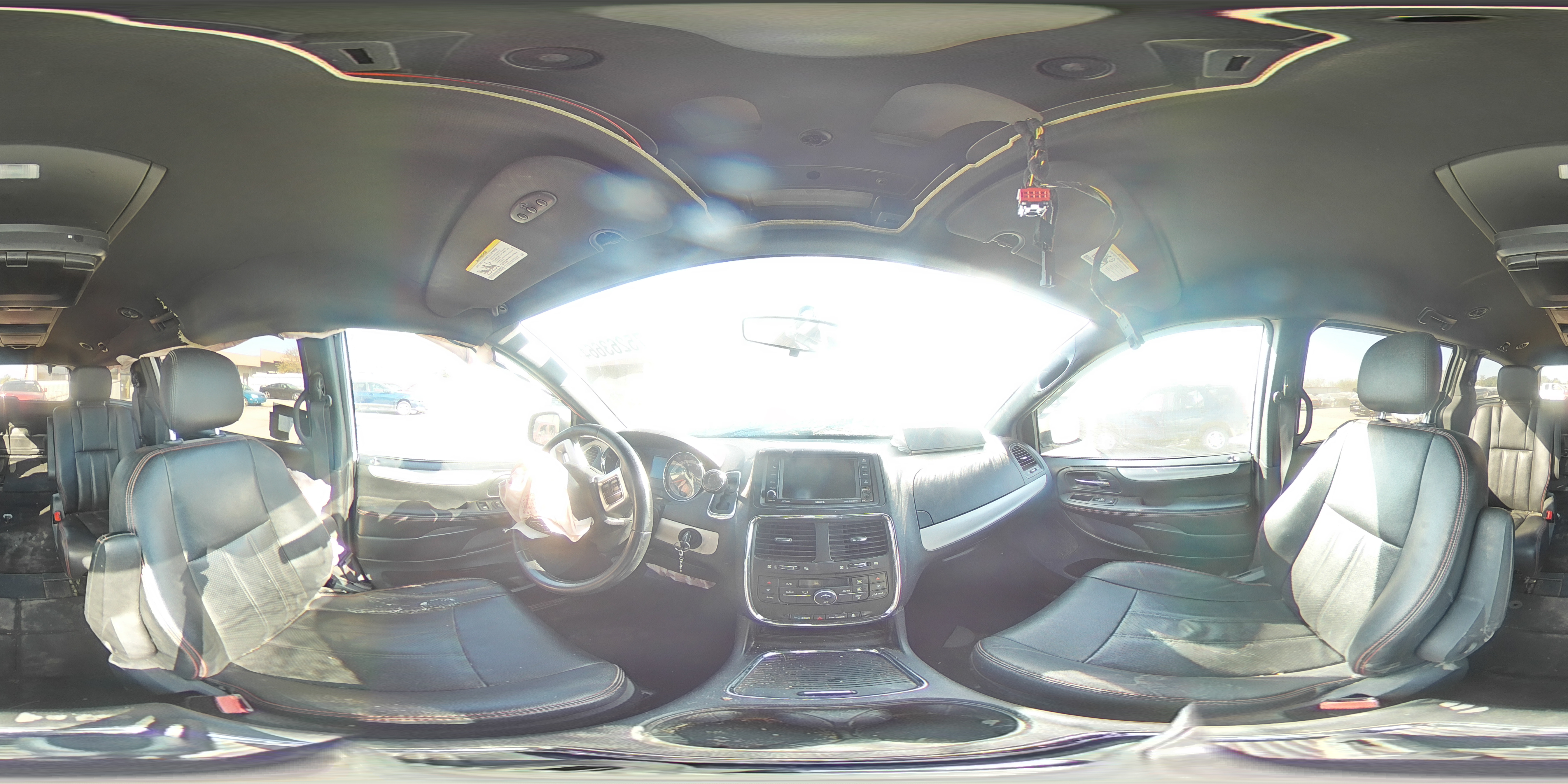 2016 Dodge Caravan - Image 14