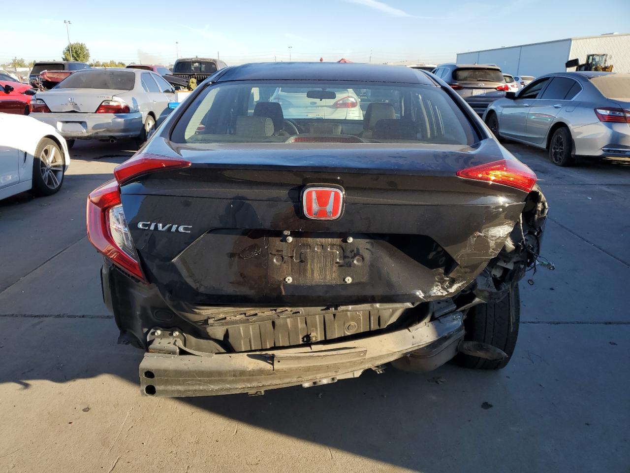 2018 Honda Civic Lx VIN: 2HGFC2F51JH566988 Lot: 74849084