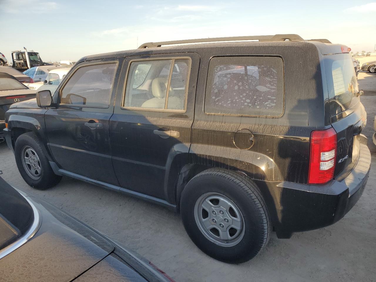 2007 Jeep Liberty (Patriot) - Image 2