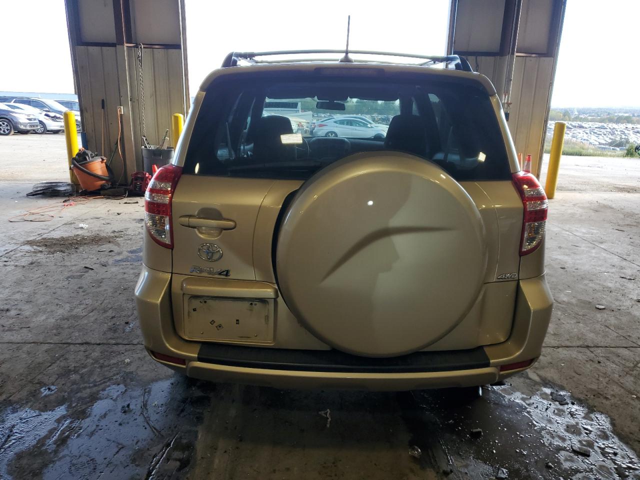 2T3BF4DV9CW261518 2012 Toyota Rav4