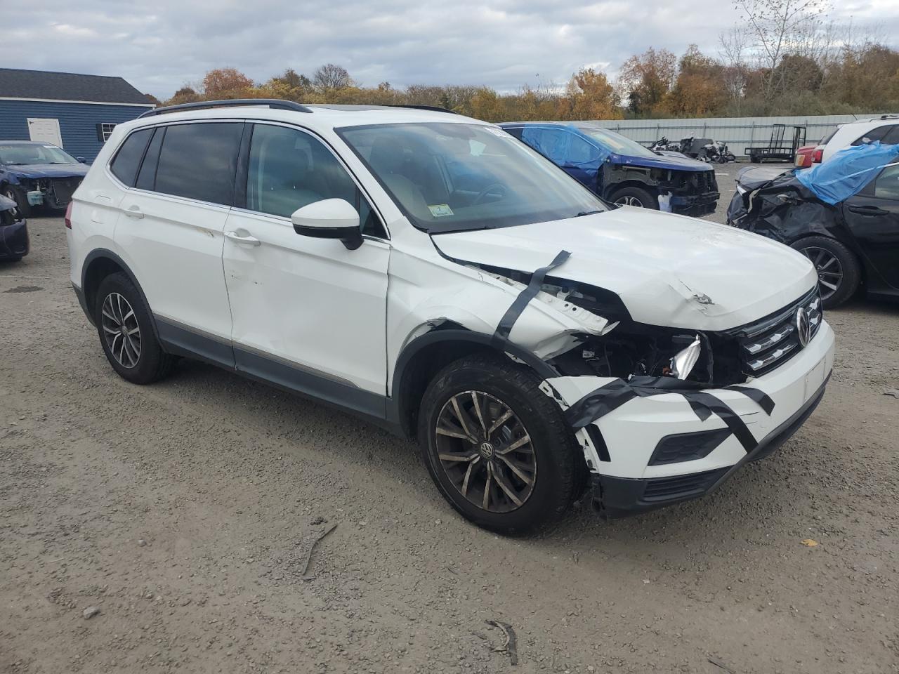 2020 Volkswagen Tiguan - Image 4