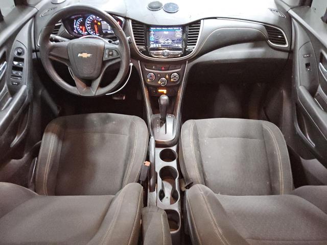  CHEVROLET TRAX 2018 Srebrny