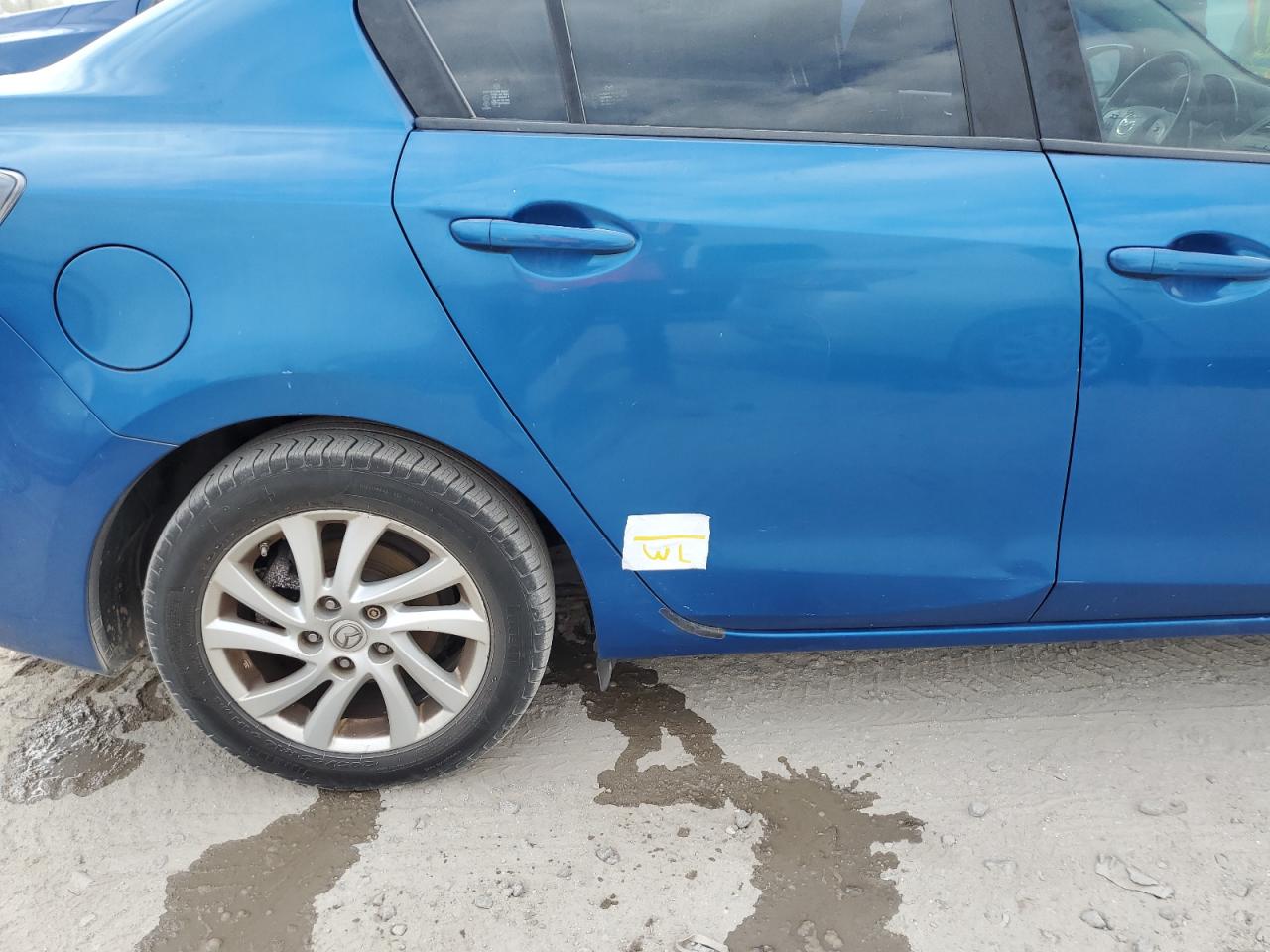 2012 Mazda 3 - Image 12