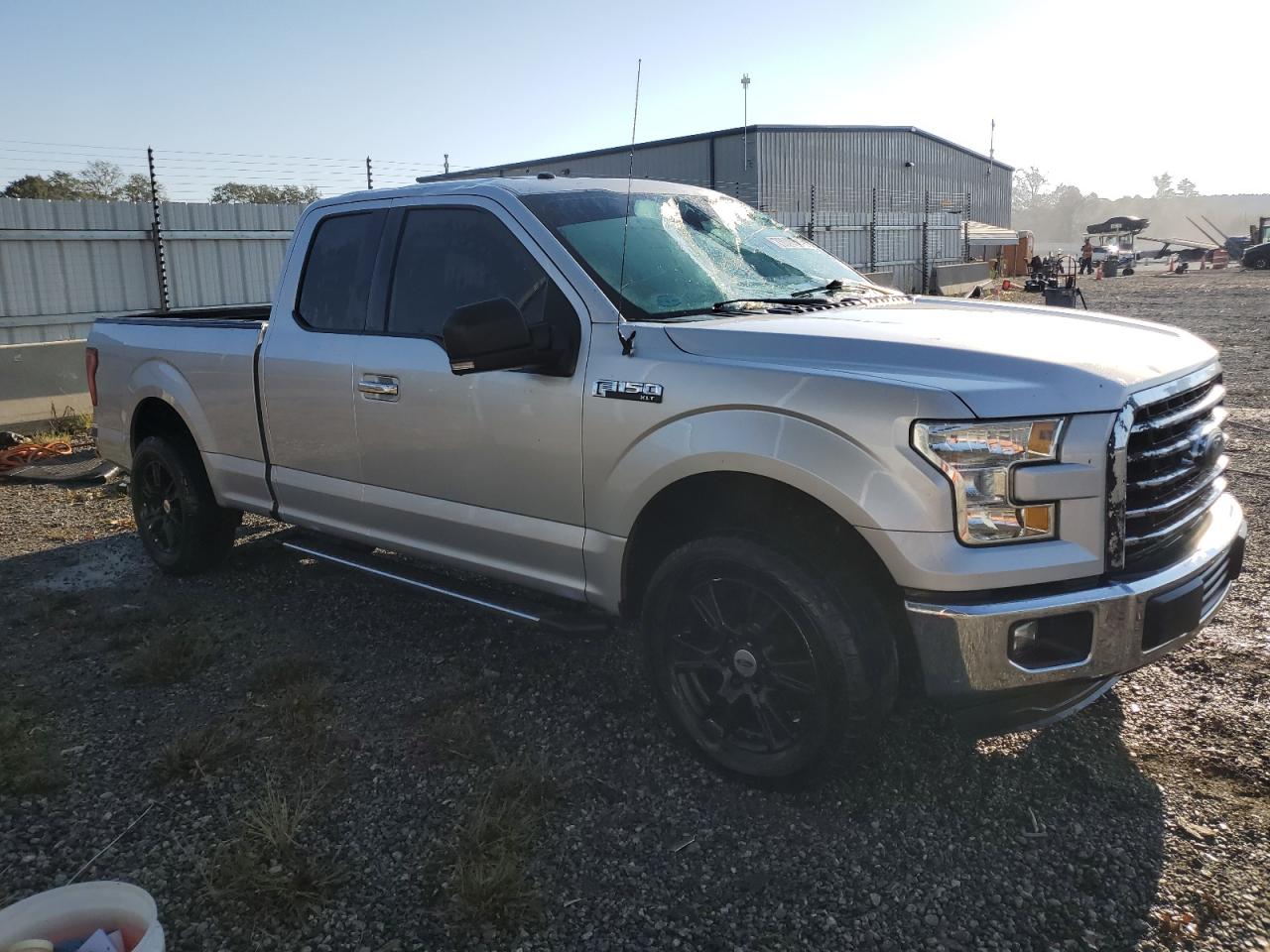 VIN 1FTEX1C85GFC64816 2016 FORD F-150 no.4