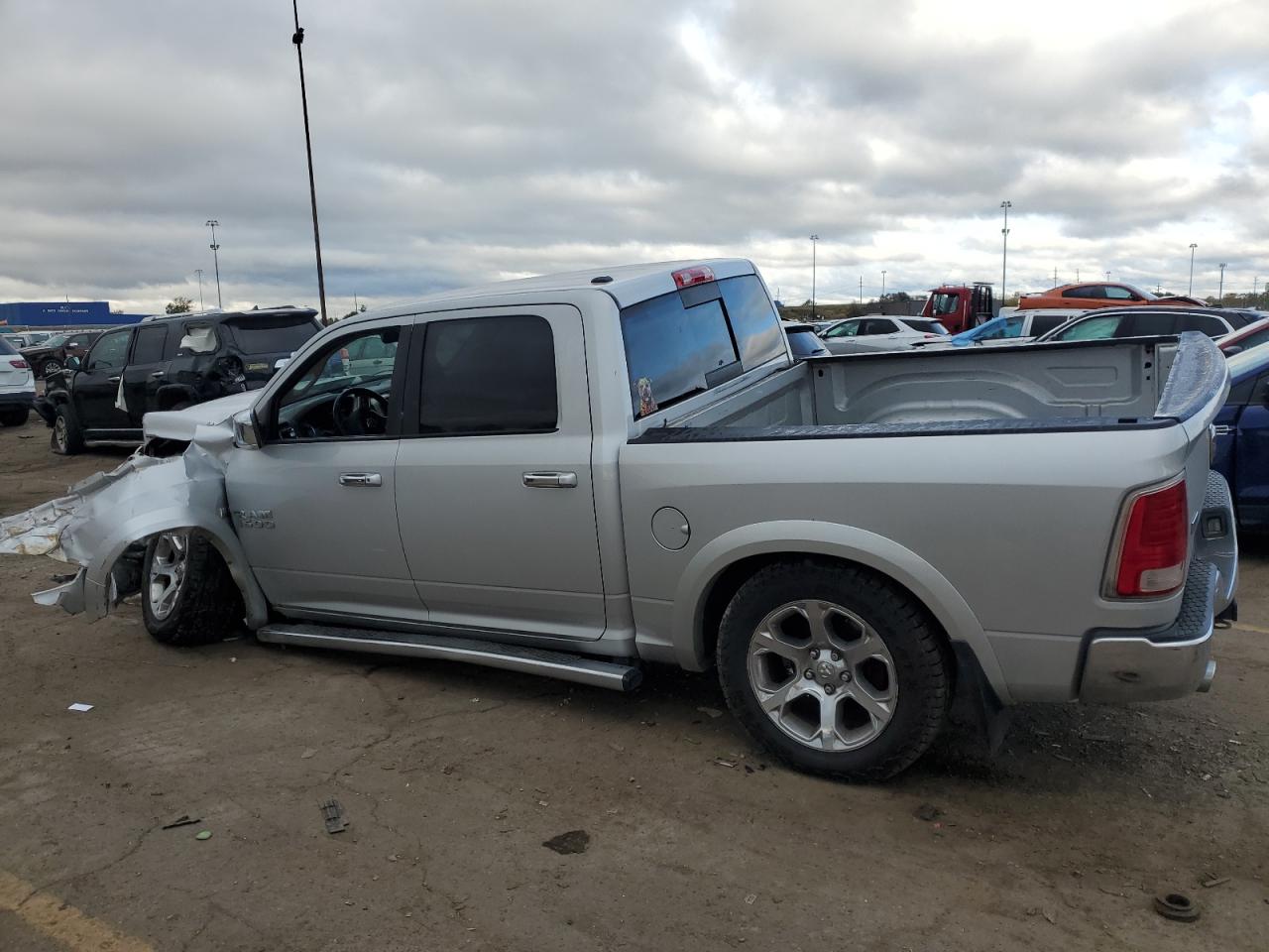 2015 RAM 1500 - Image 2
