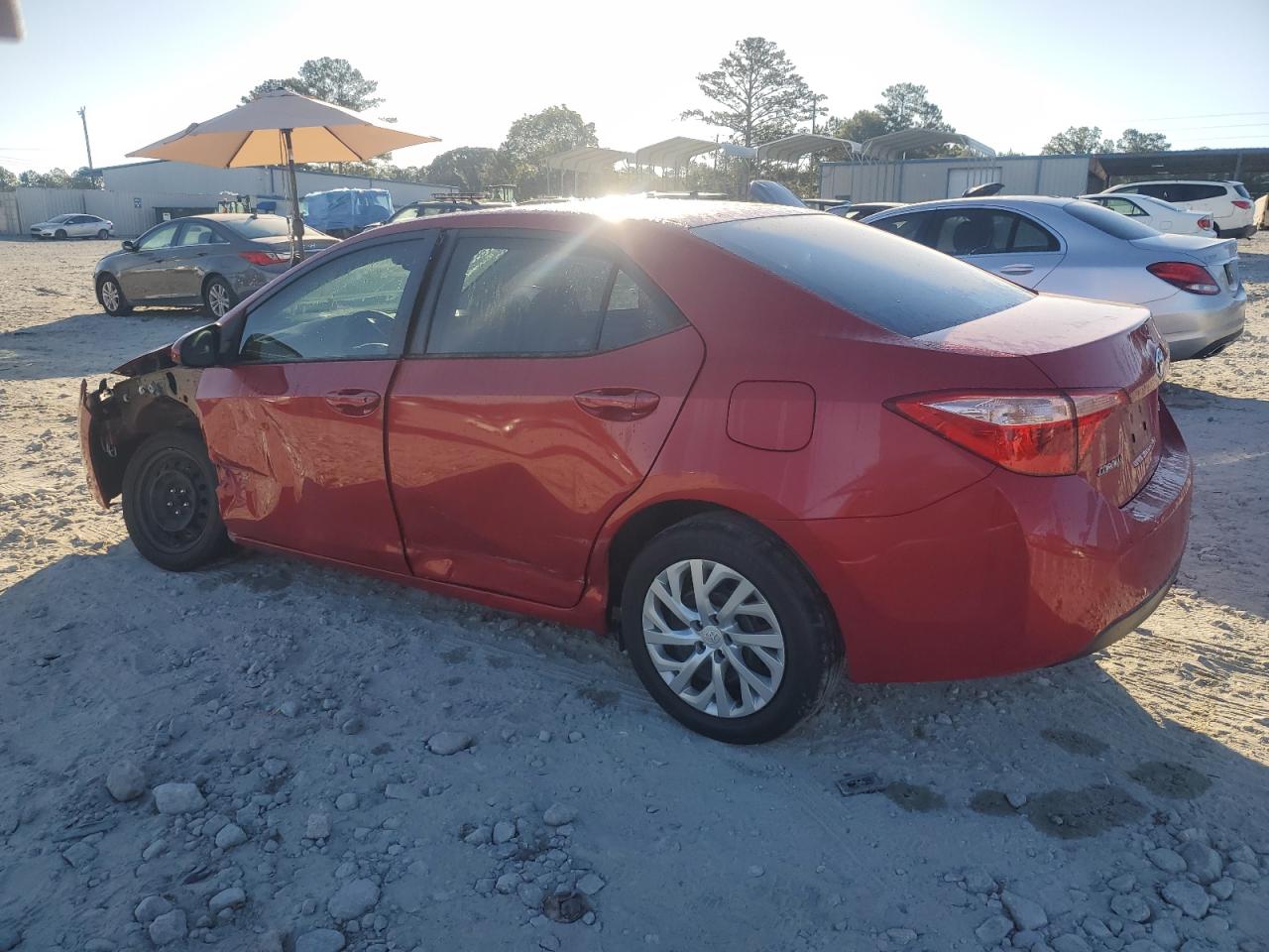 VIN 5YFBURHE0JP841728 2018 TOYOTA COROLLA no.2