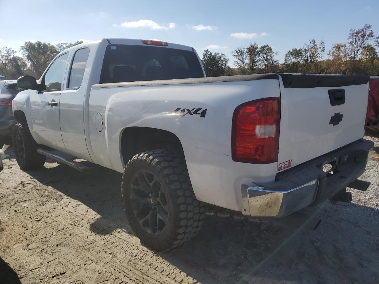 2010 Chevrolet Silverado - Image 2