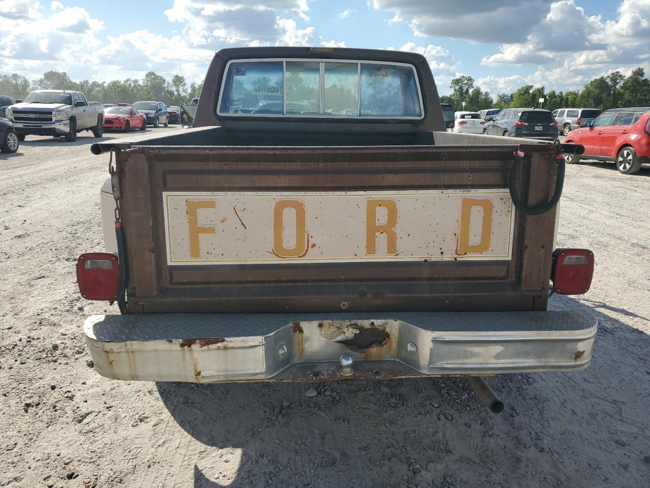 1FTDF15F9CNA02307 1982 Ford F150