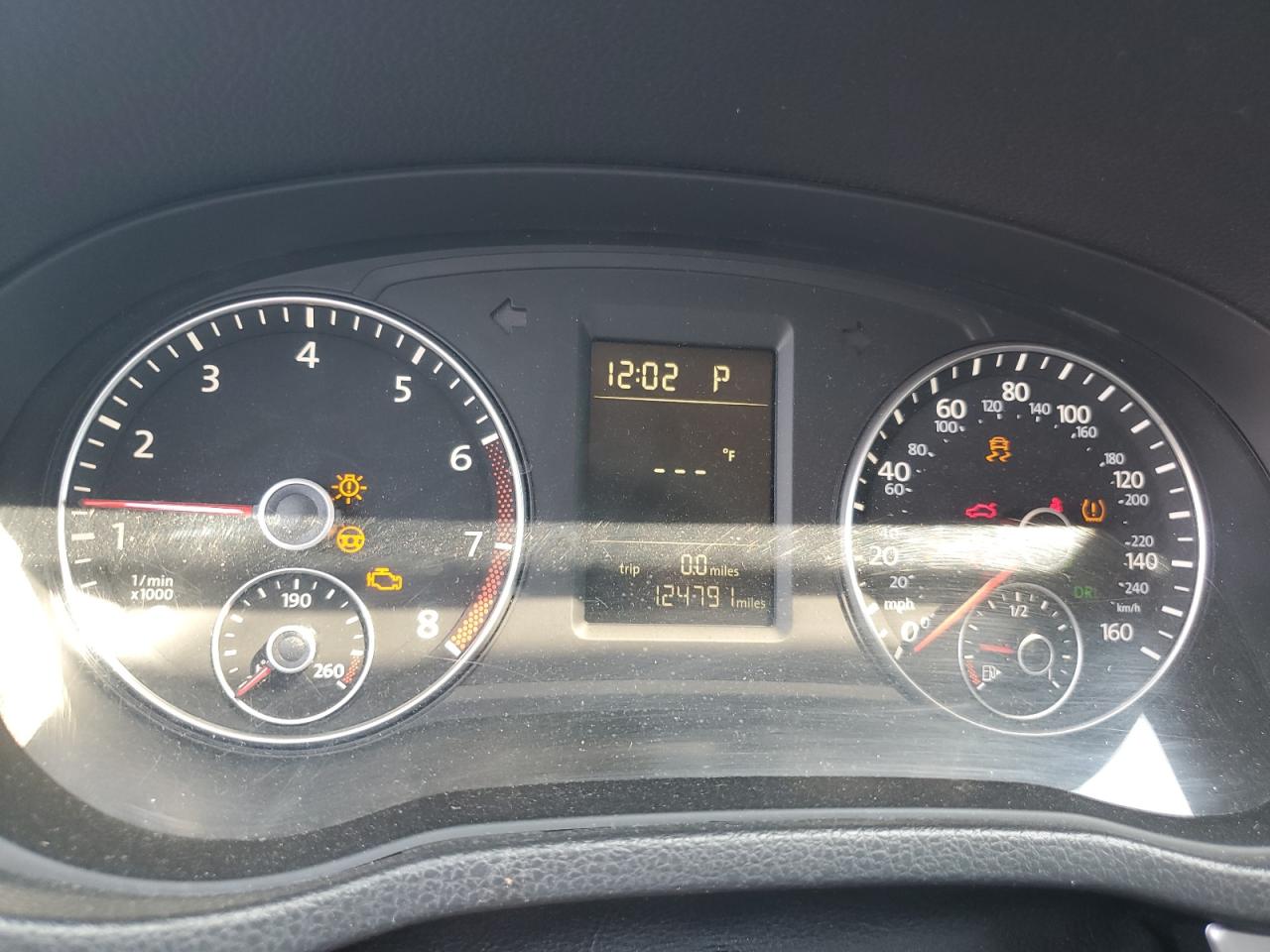 2014 Volkswagen Passat - Image 9