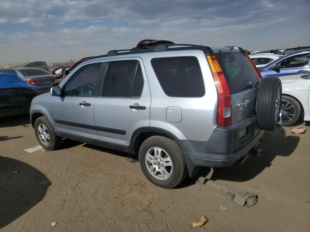 2004 Honda CR-V - Image 2