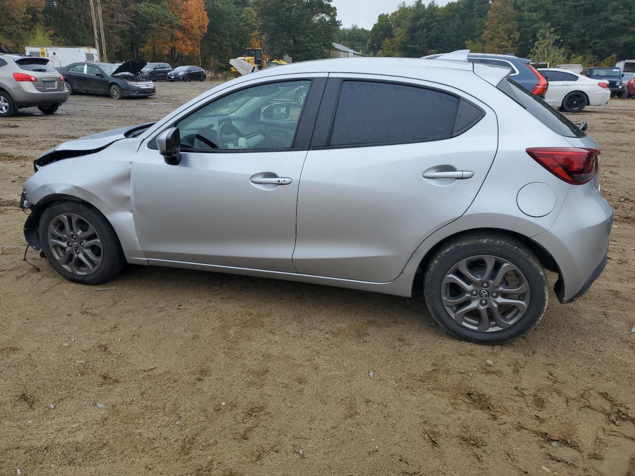 2020 Toyota Yaris - Image 2