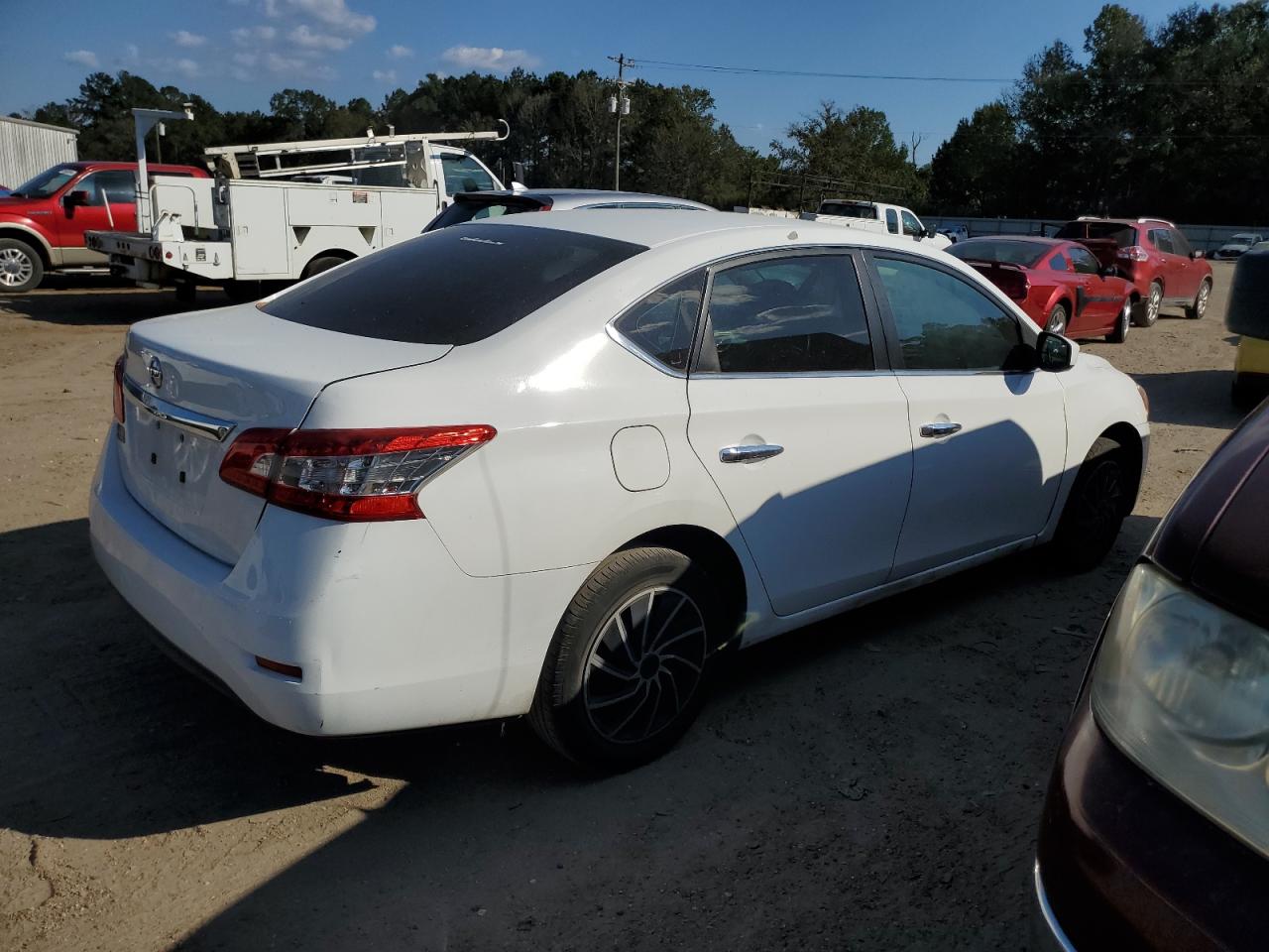 2015 Nissan Sentra - Image 3