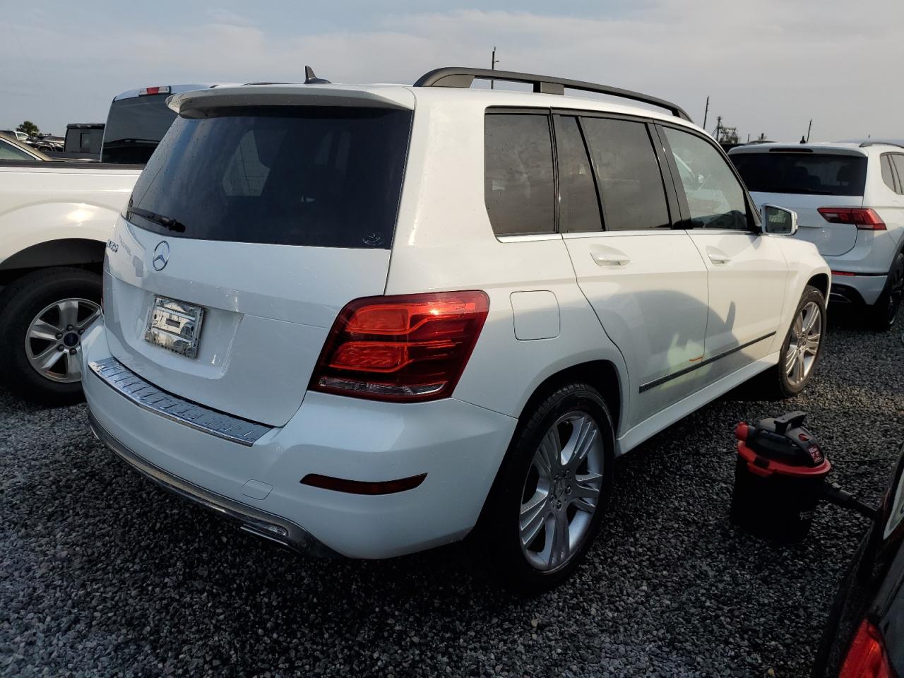 VIN WDCGG5HB8DG053677 2013 MERCEDES-BENZ GLK-CLASS no.3