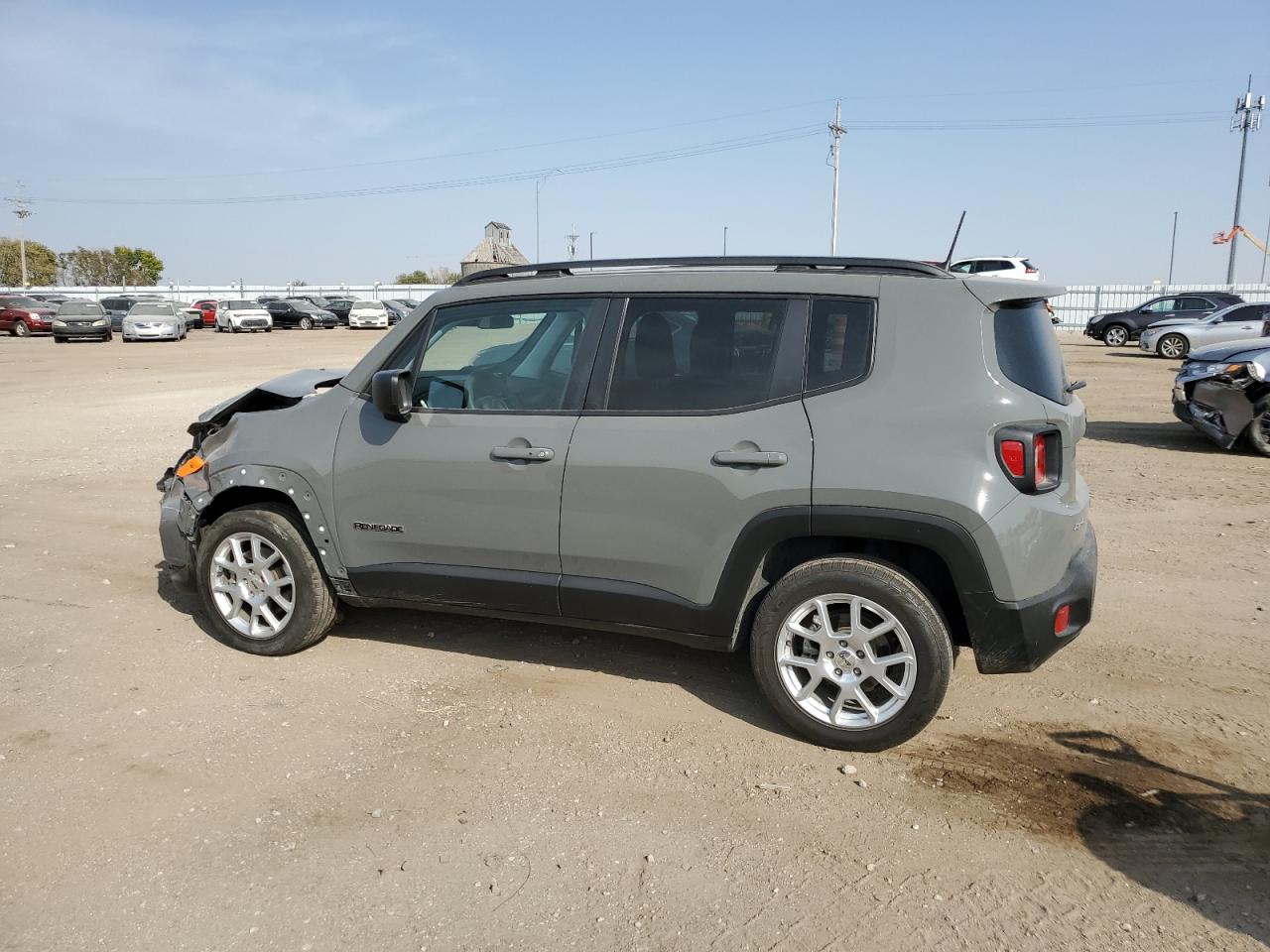 ZACNJDB18NPN69659 2022 Jeep Renegade Latitude