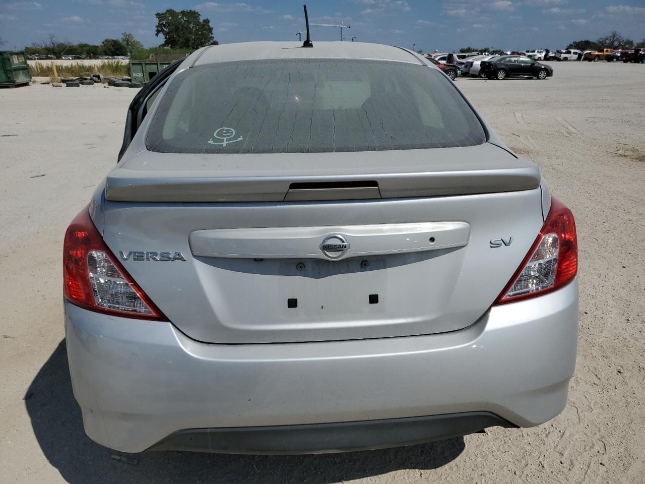 2019 Nissan Versa S VIN: 3N1CN7AP5KL854185 Lot: 74106274