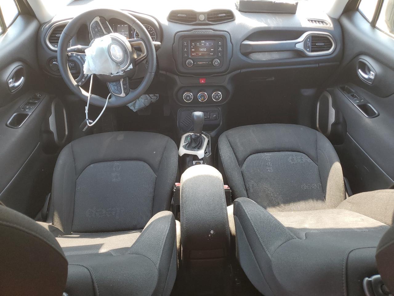 ZACCJAAT0GPE38840 2016 Jeep Renegade Sport