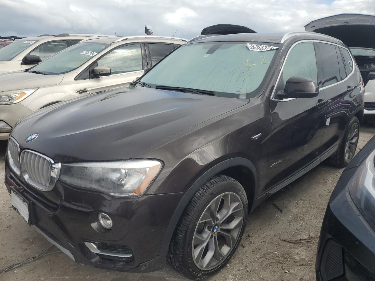 VIN 5UXWX9C57F0D57137 2015 BMW X3 no.1