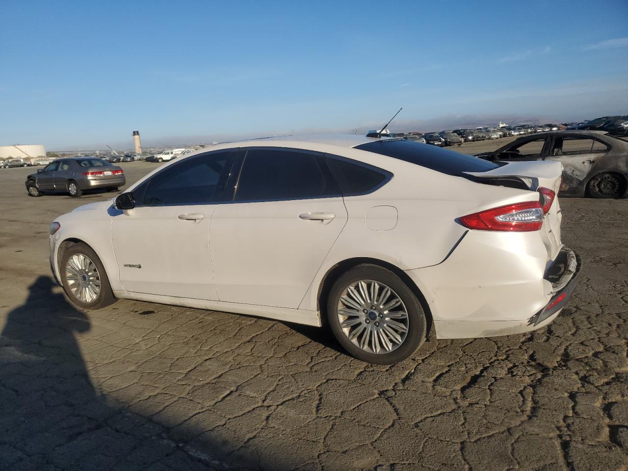 VIN 3FA6P0LU2ER292638 2014 FORD FUSION no.2