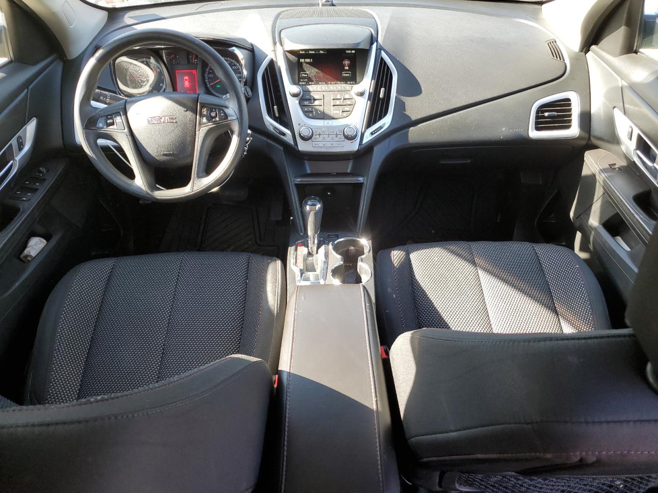 2017 GMC Terrain - Image 8